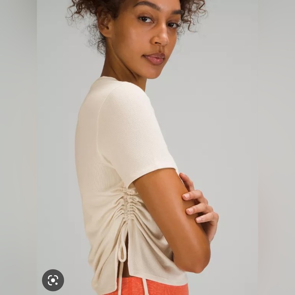 Lululemon, Side Cinch, Ribbed Cream T - Picture 3 of 4